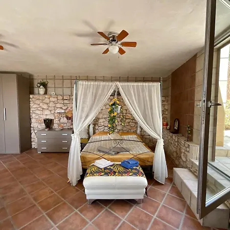 Stone - Sea & Landscape Holiday home Marittima